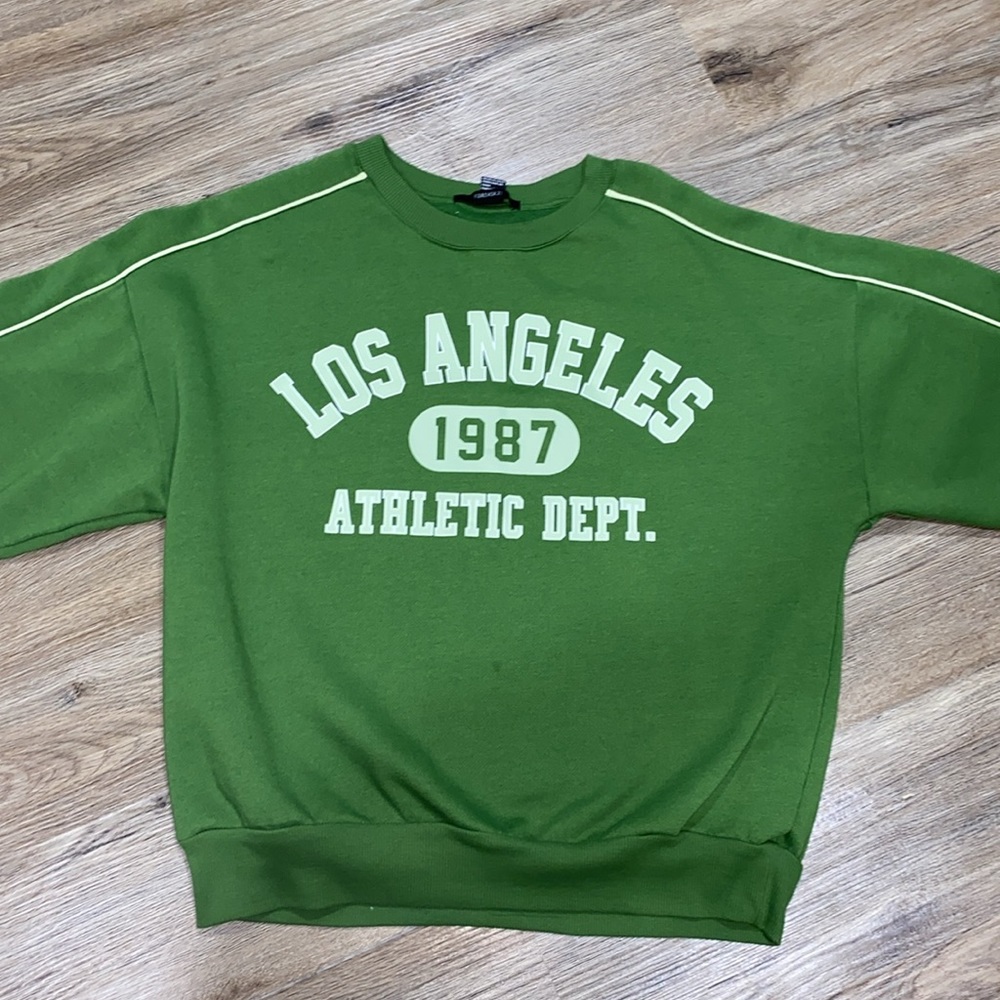 Sweatshirt - Picture 2 of 5